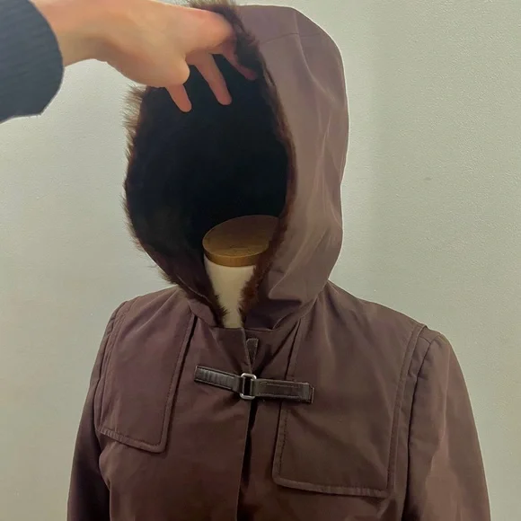 Prada FW 1999 - fur lined brown Nylon Coat with Leather Velcro strap closure - Picture 6 of 13